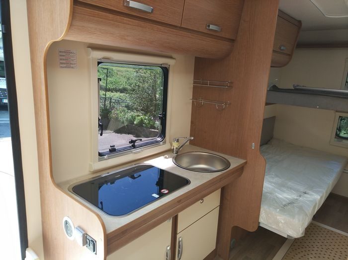 Autocaravana adaptada movilidad reducida discapacidad Blucamp Sky Free Autocaravana adaptada para silla de ruedas Blucamp Sky Free