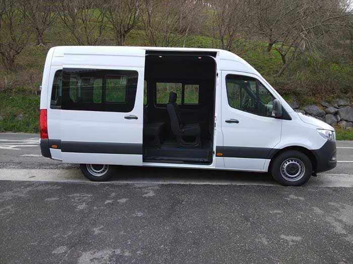 Furgoneta microbús Mercedes Sprinter Tourer Furgoneta microbús Mercedes Sprinter Tourer