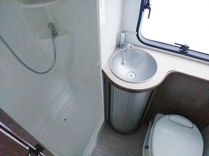 Autocaravana Blucamp Sky 71 Autocaravana Blucamp Sky 71