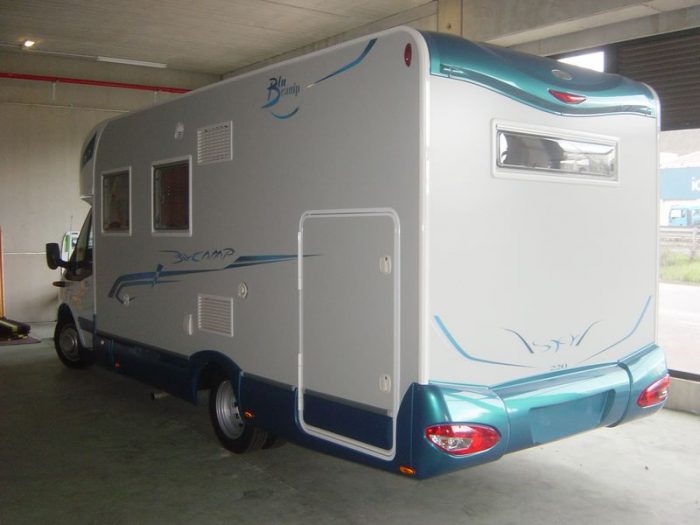 Autocaravana de 4 plazas Blucamp Sky 220 Autocaravana de 4 plazas Blucamp Sky 220