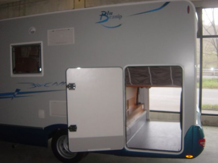 Autocaravana de 4 plazas Blucamp Sky 220 Autocaravana de 4 plazas Blucamp Sky 220