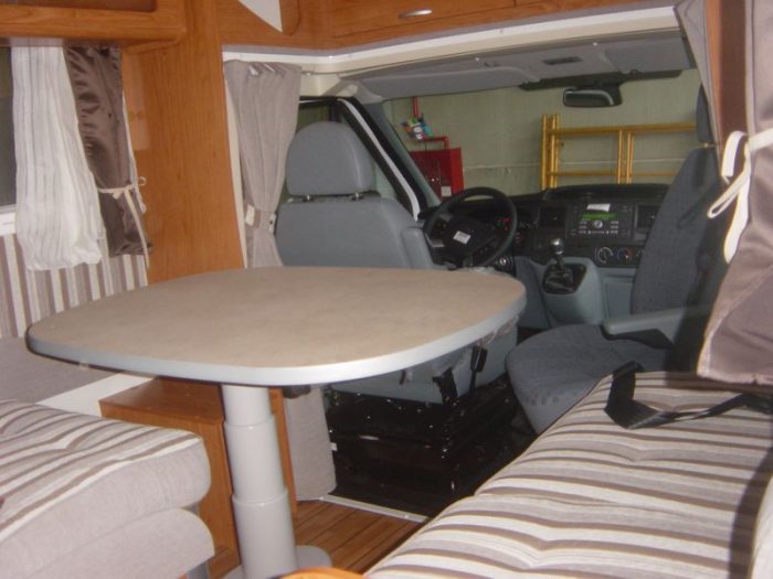 Autocaravana de 4 plazas Blucamp Sky 220 Autocaravana de 4 plazas Blucamp Sky 220