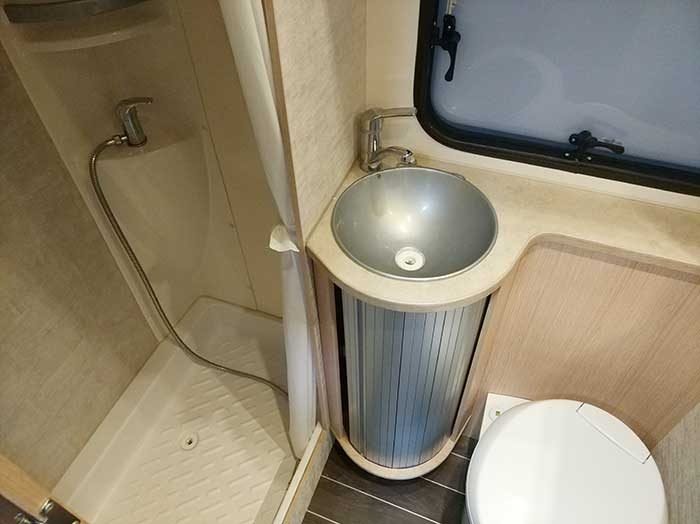 Autocaravana Blucamp Sky 22 S Autocaravana Blucamp Sky 22 S
