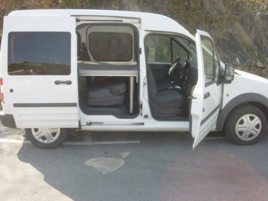 Furgoneta con camas Ford Tourneo