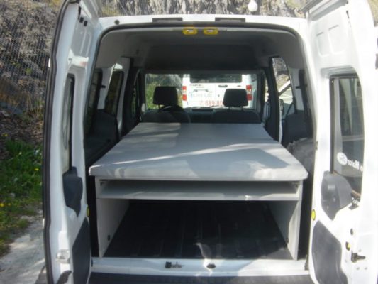 Furgoneta con camas Ford Tourneo Furgoneta con camas Ford Tourneo