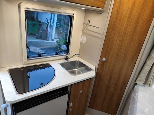 Autocaravana capuchina Rimor Kayak Camp 5 Autocaravana capuchina Rimor Kayak Camp 5
