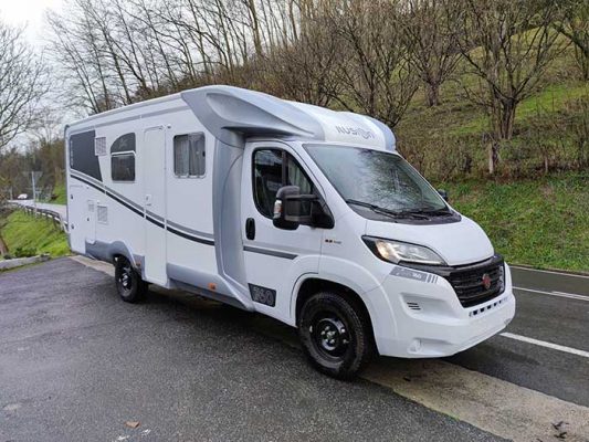 Autocaravana perfilada Ilusion XMK 760 H Autocaravana perfilada Ilusion XMK 760 H