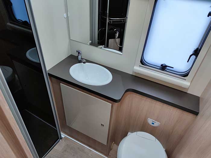 Alquiler y venta de Autocaravana Giottiline Siena 322 Privilege Alquiler y venta de Autocaravana Giottiline Siena 322 Privilege